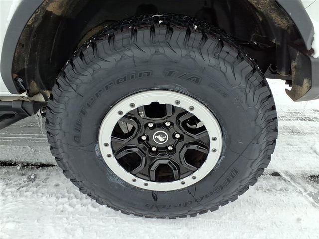 Used 2021 Ford Bronco Black Diamond w/ Sasquatch Package image 11