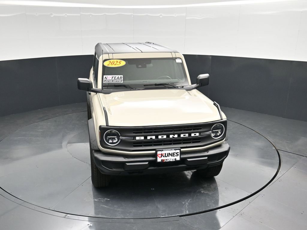 Used 2025 Ford Bronco Big Bend image 39