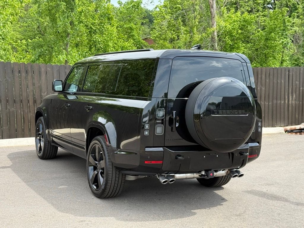 New 2026 Land Rover Defender 130 V8 AWD/4WD image 3
