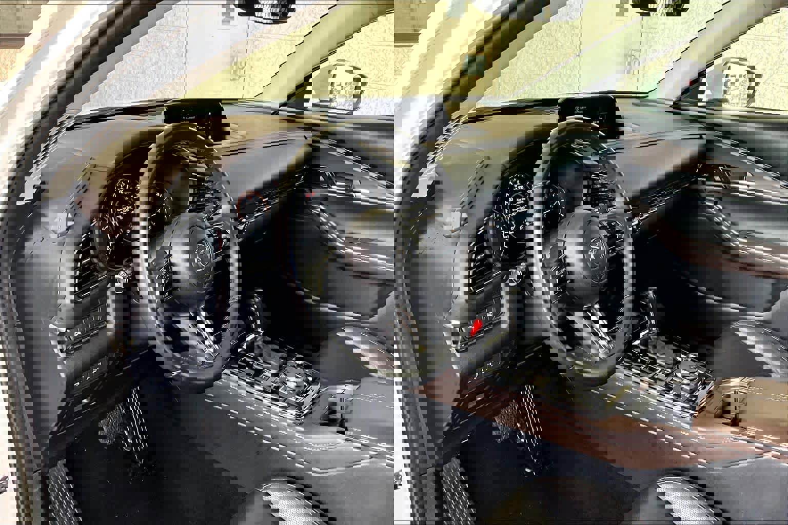 Used 2024 MAZDA CX-30 AWD 2.5 S w/ Premium Package image 18