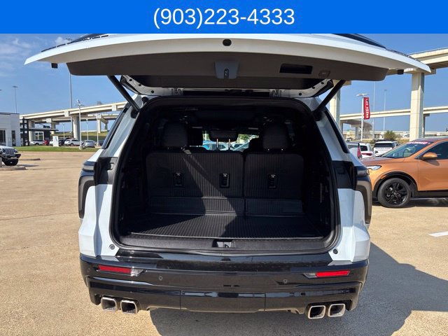 Used 2026 Chevrolet Traverse RS w/ LPO, Floor Liner Package FWD image 11