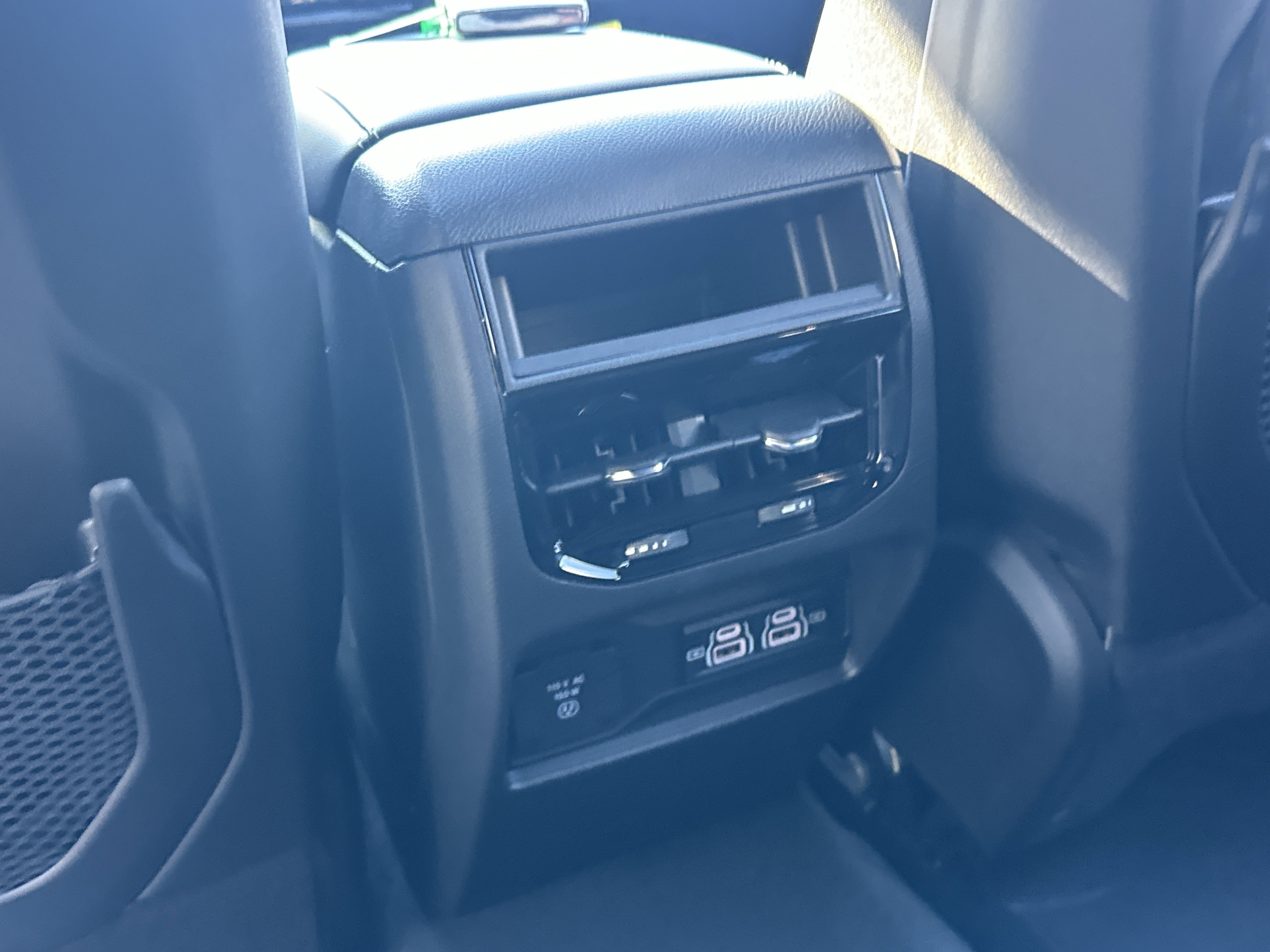 New 2025 Jeep Grand Cherokee Altitude image 30