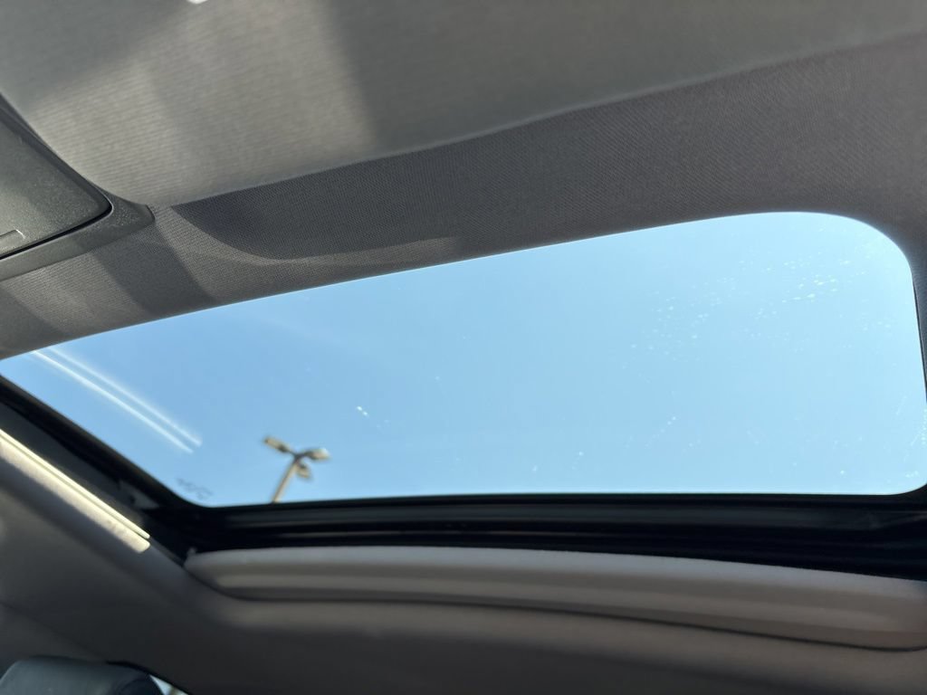 Used 2018 Honda CR-V Touring image 20