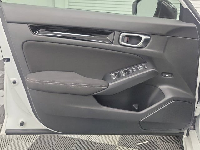 Used 2025 Honda Civic Sport image 19