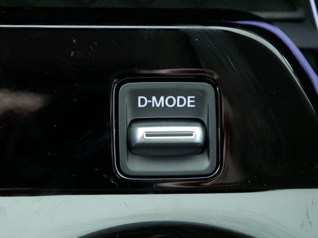 Used 2025 Nissan Murano SL image 32