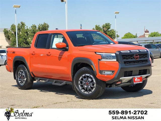 New 2025 Nissan Frontier PRO-4X w/ Interior Protection Package