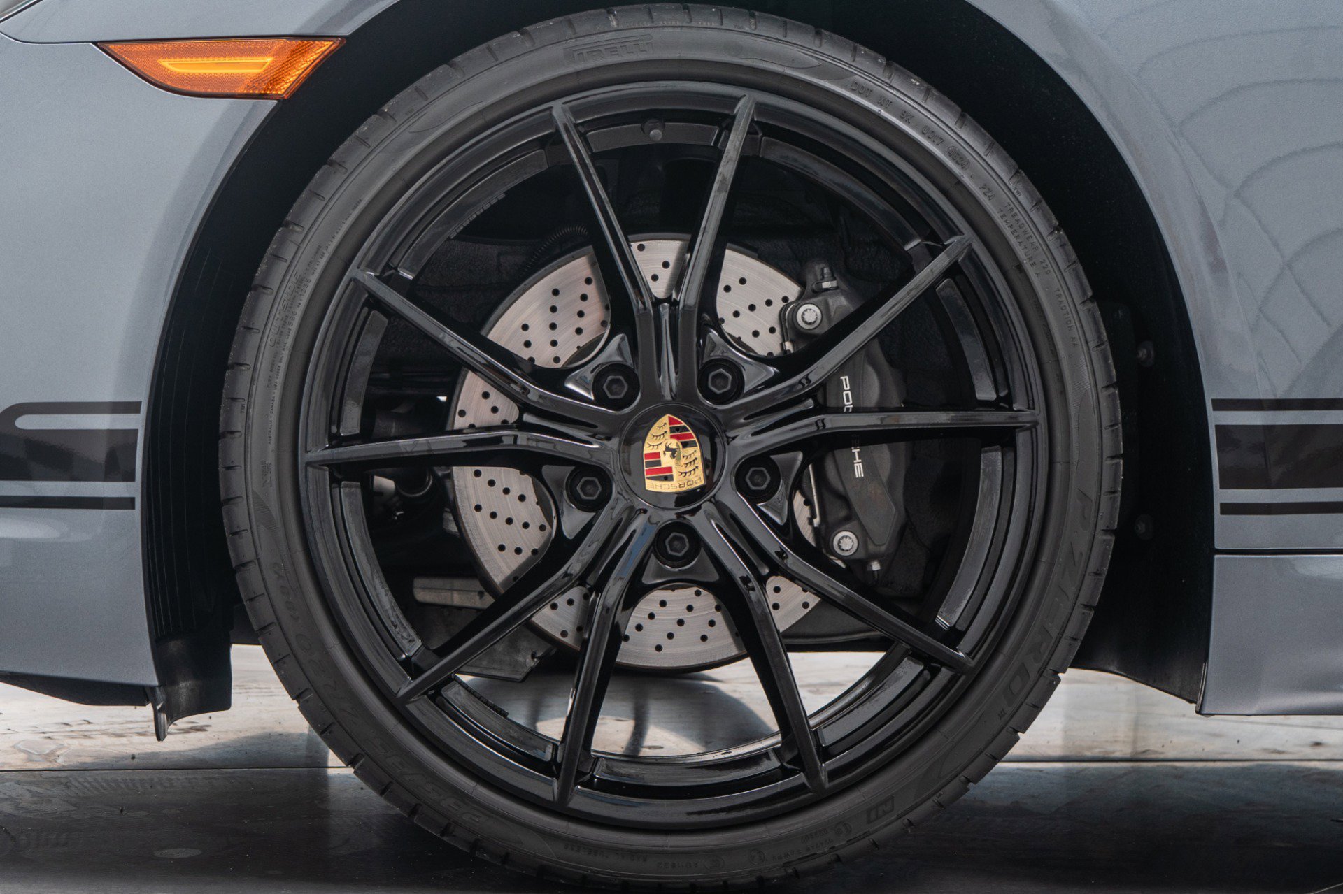 Used 2025 Porsche 718 Boxster image 10