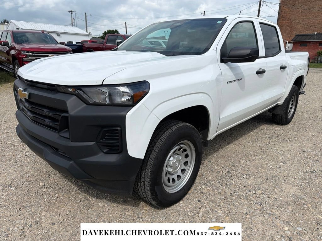 Used 2026 Chevrolet Colorado W/T AWD/4WD image 1