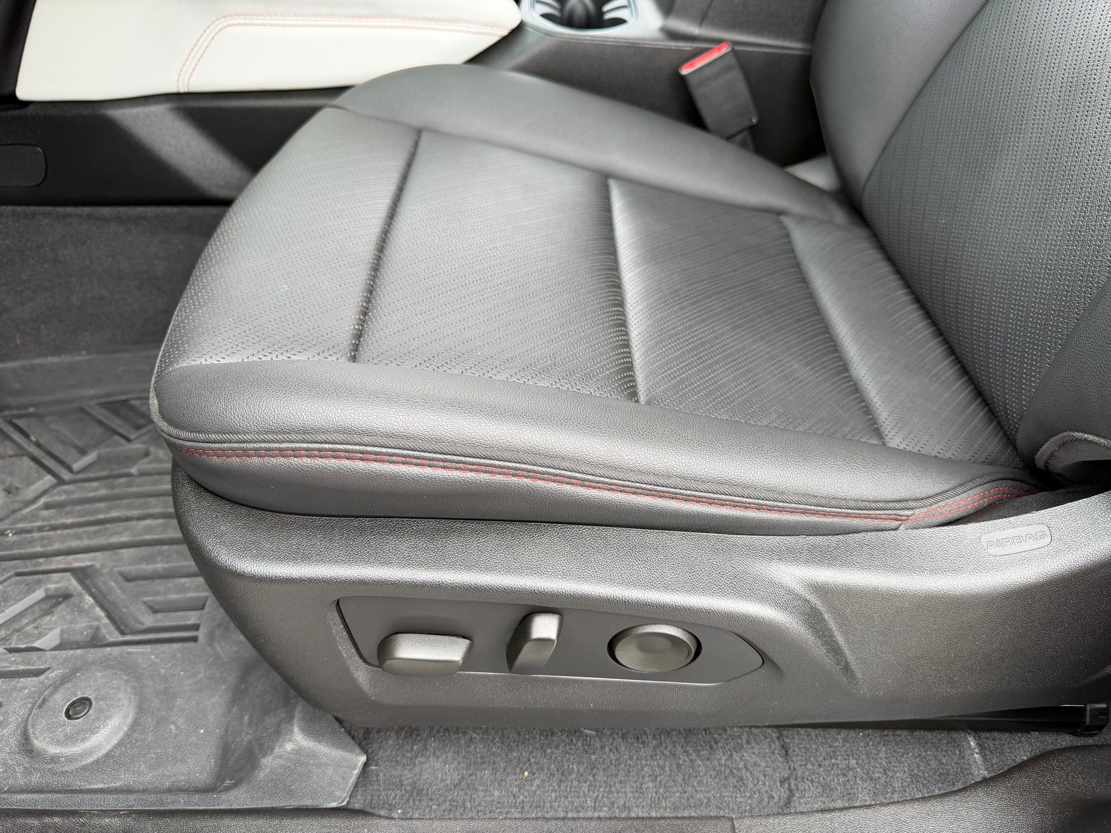 Used 2023 GMC Canyon AT4X w/ Edition 1 AWD/4WD image 14