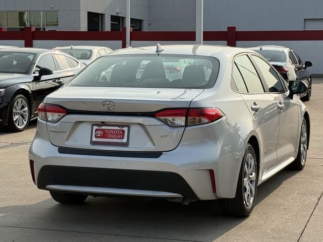 Used 2021 Toyota Corolla LE w/ Carpet Mat Package (TMS) FWD image 4