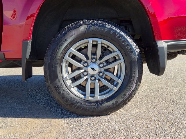 Used 2024 Chevrolet Colorado LT w/ LT Convenience Package II AWD/4WD image 9
