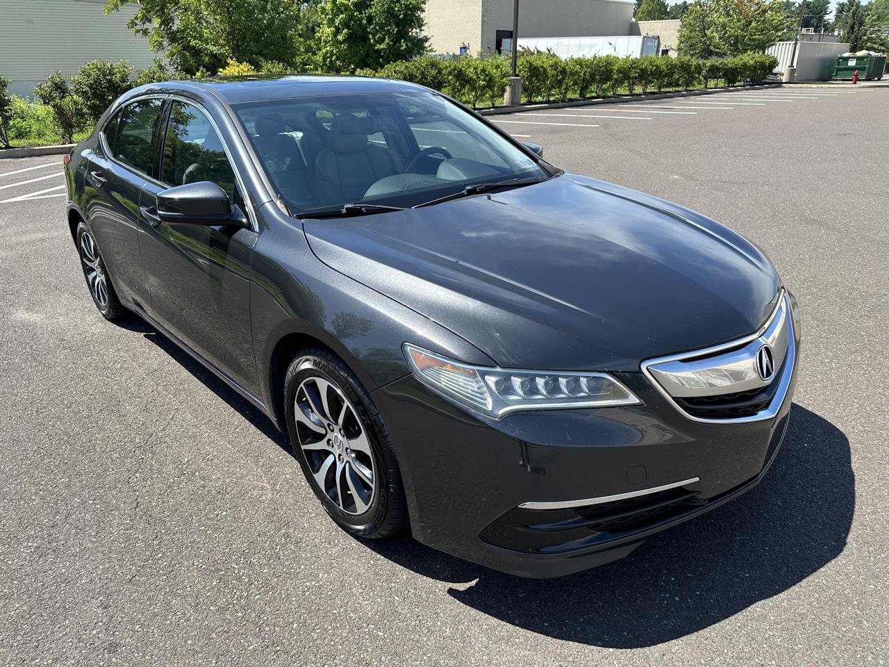 Used 2016 Acura TLX FWD image 3