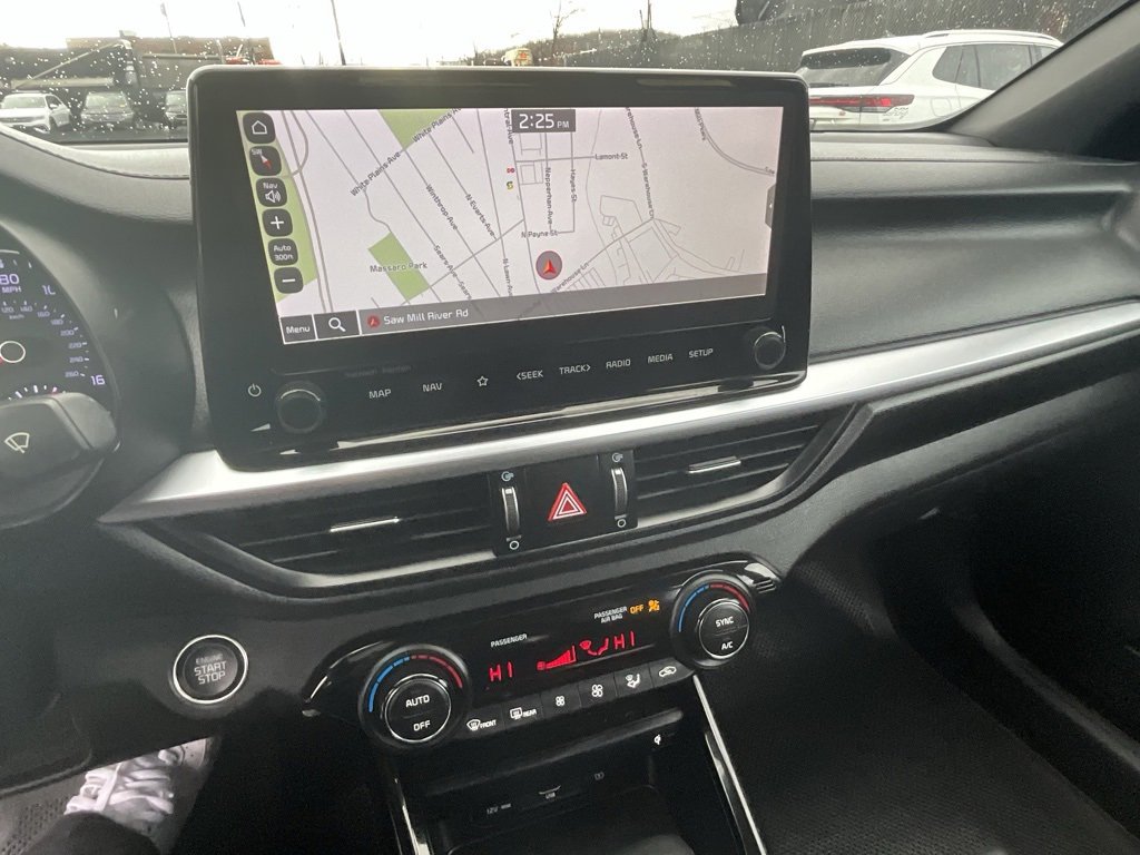 Used 2022 Kia Forte GT-Line w/ GT-Line Premium Package image 18