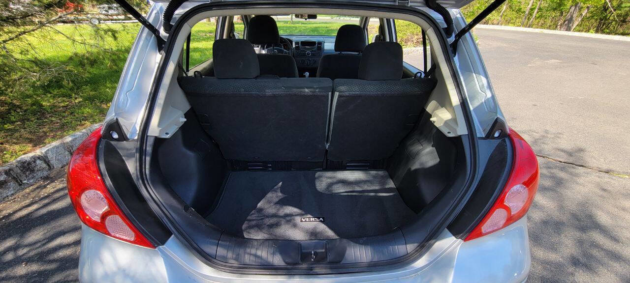 Used 2011 Nissan Versa 1.8 S w/ Plus Pkg FWD image 12