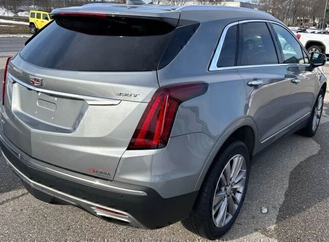 Certified 2023 Cadillac XT5 Premium Luxury image 3