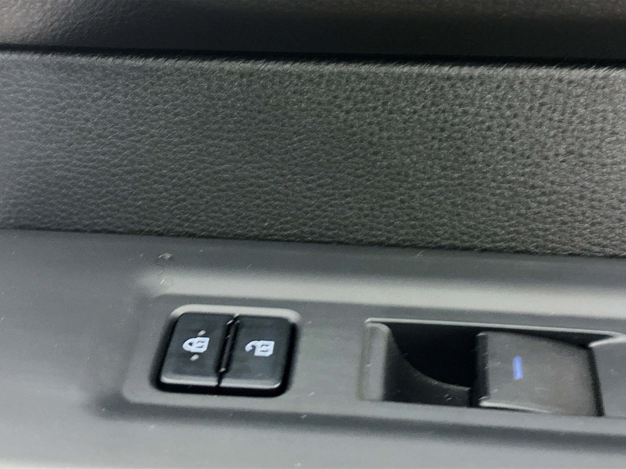 Used 2022 Toyota Tundra SR5 w/ SR5 Premium Package image 29