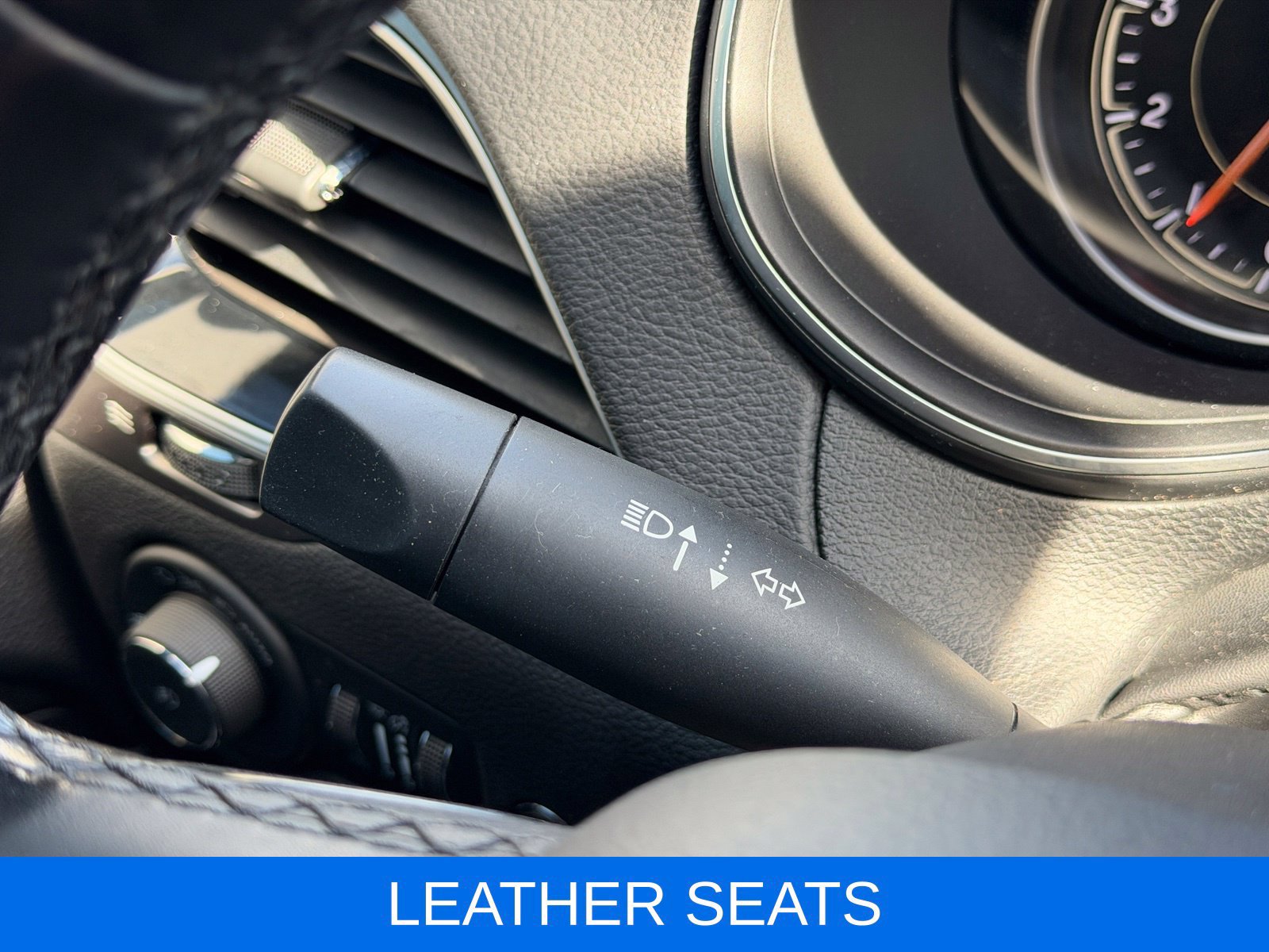 Used 2020 Jeep Cherokee Limited AWD/4WD image 17