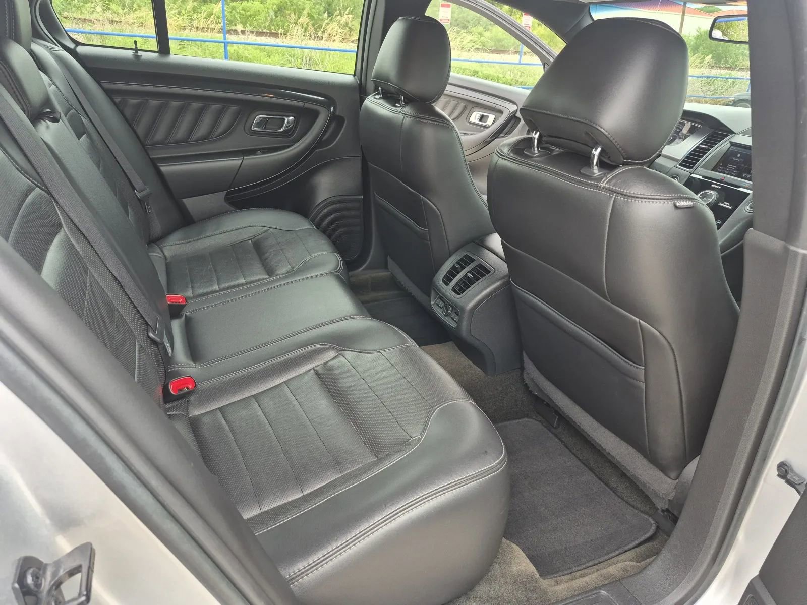 Used 2013 Ford Taurus SHO AWD/4WD image 22