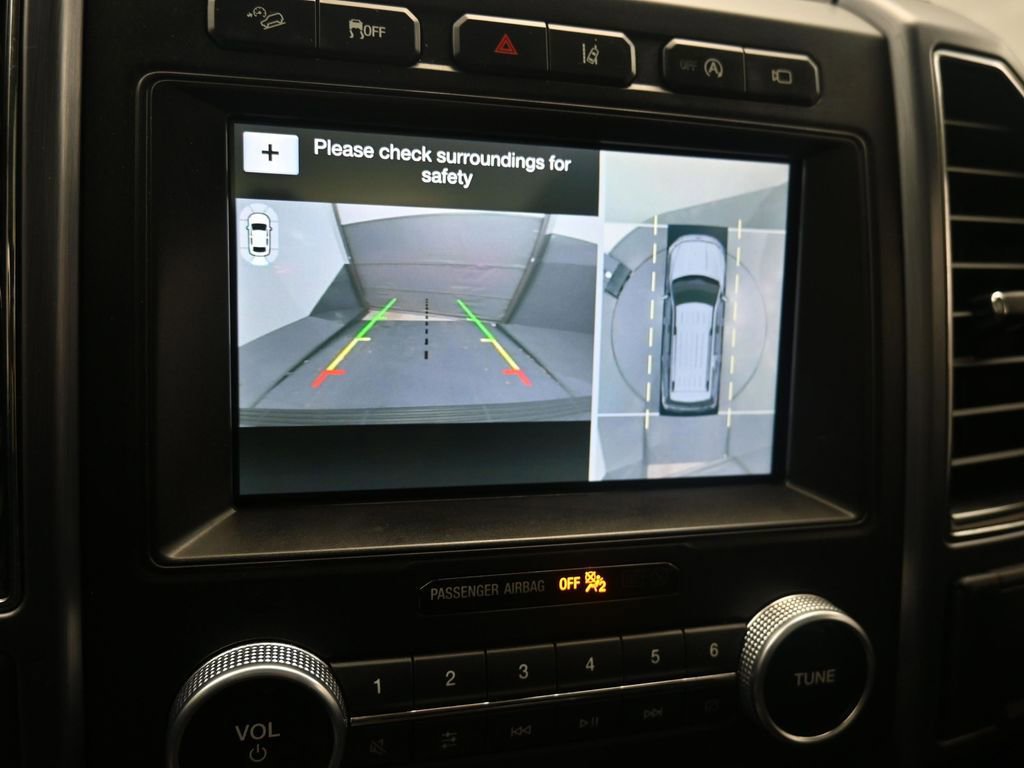 Used 2019 Ford Expedition Max Platinum AWD/4WD image 17