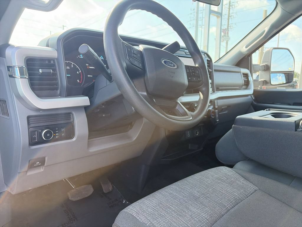 Used 2025 Ford F250 XLT AWD/4WD image 18