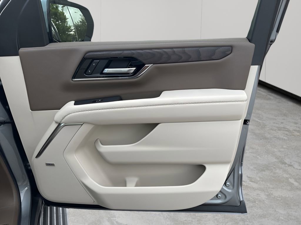New 2026 GMC Yukon XL Denali w/ Sun & Power Step Package AWD/4WD image 15