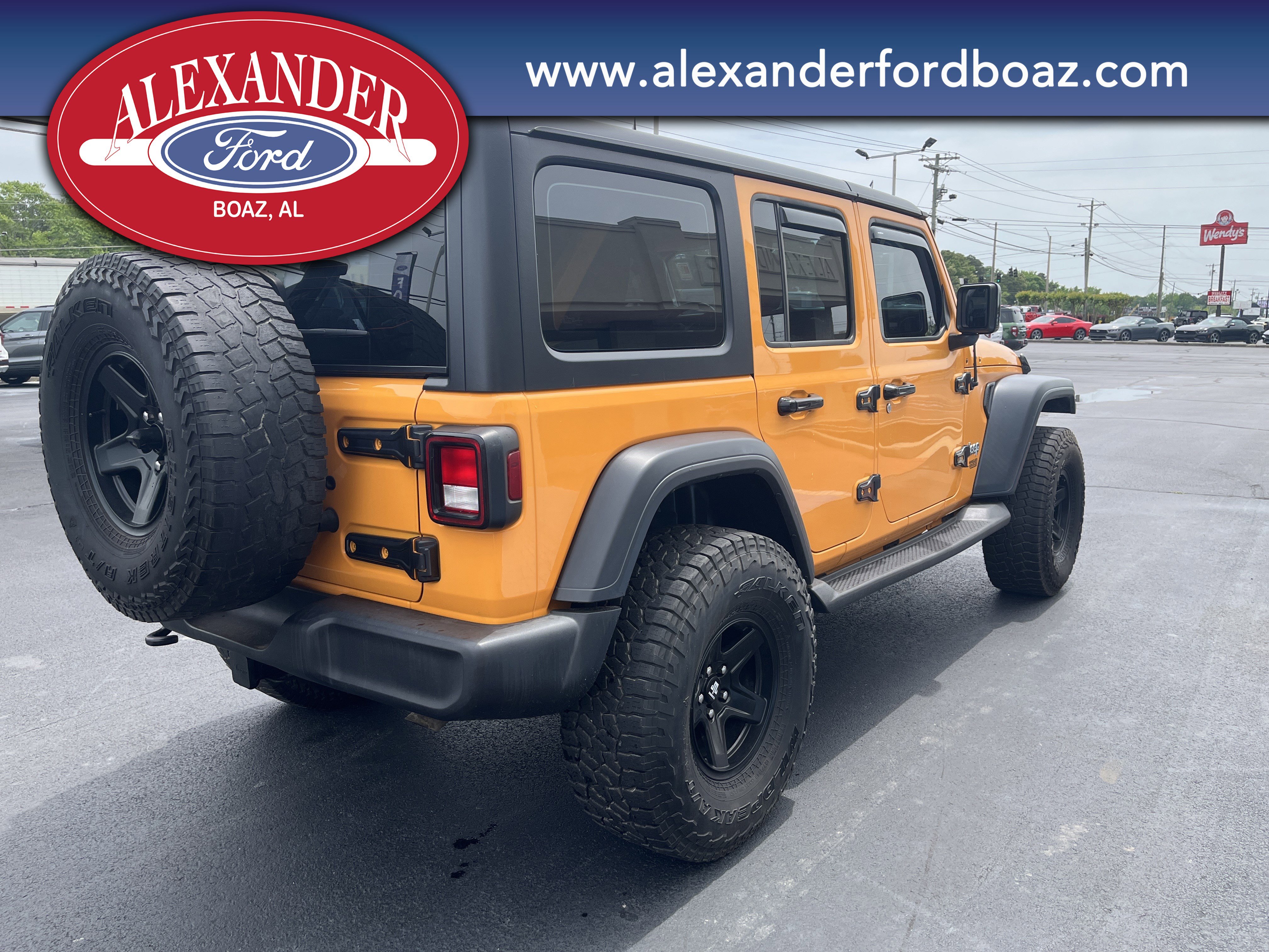 Used 2018 Jeep Wrangler Unlimited Sport AWD/4WD image 4