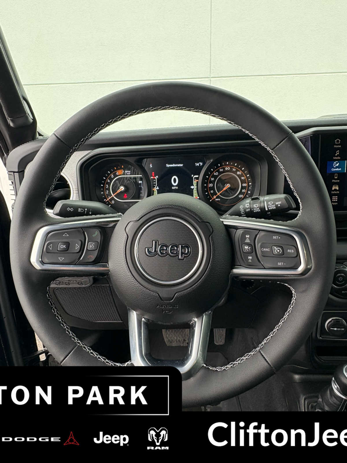 Certified 2025 Jeep Wrangler Sahara image 15