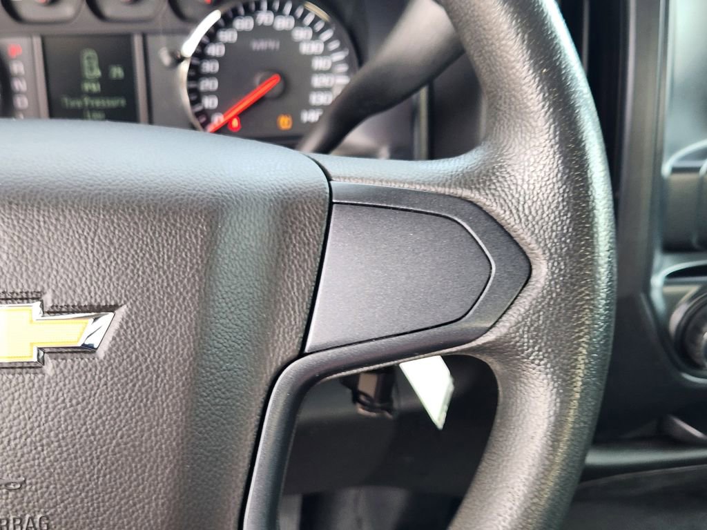 Used 2018 Chevrolet Silverado 1500 Custom w/ Custom Value Package image 17