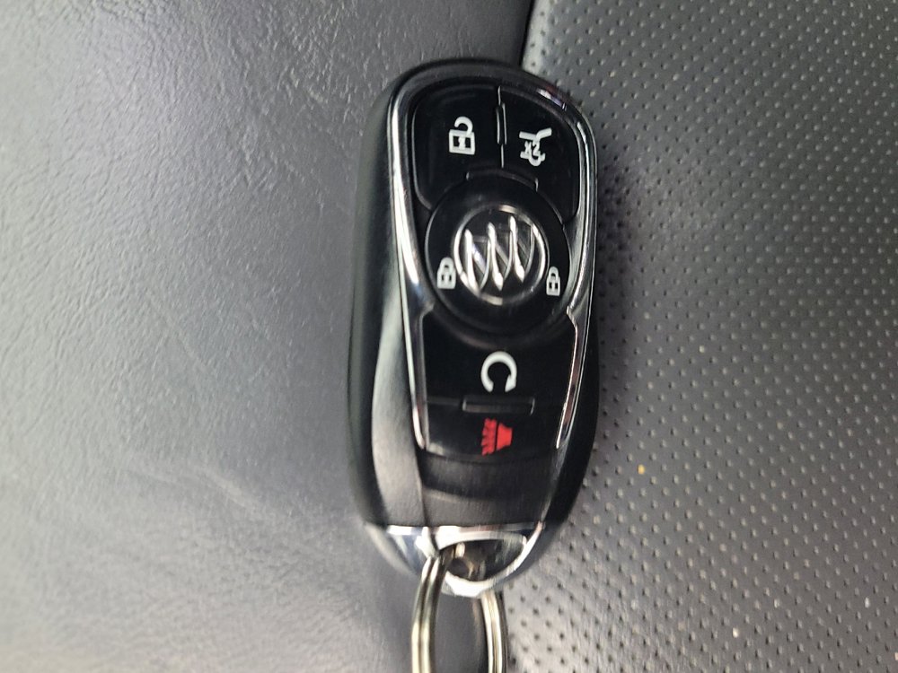 Used 2019 Buick Enclave Essence AWD/4WD image 32