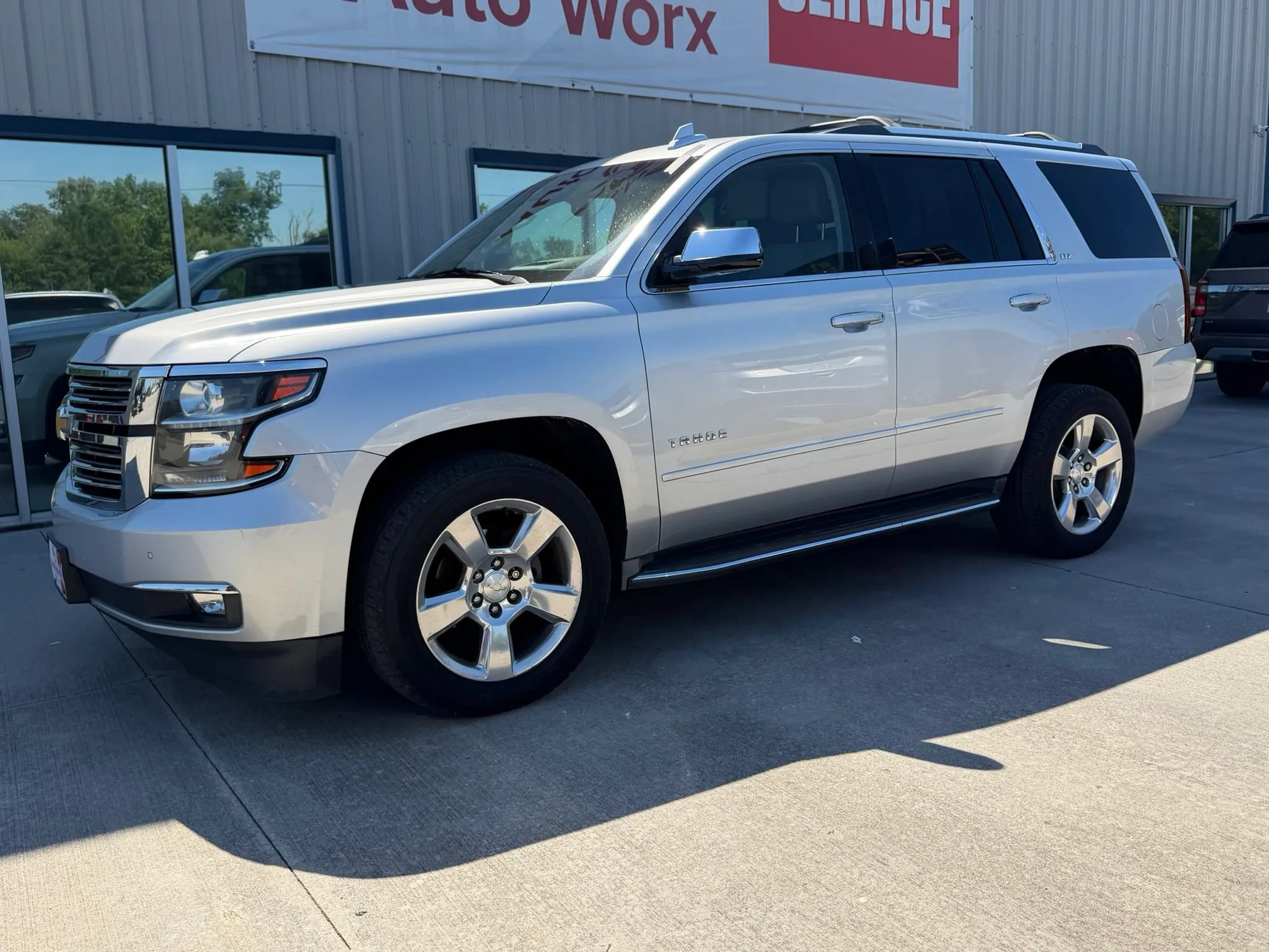 Used 2016 Chevrolet Tahoe LTZ AWD/4WD image 29
