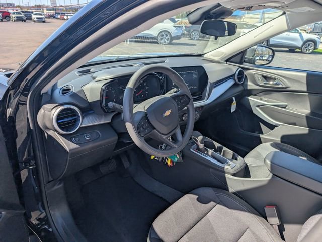 New 2026 Chevrolet Trax LS image 12