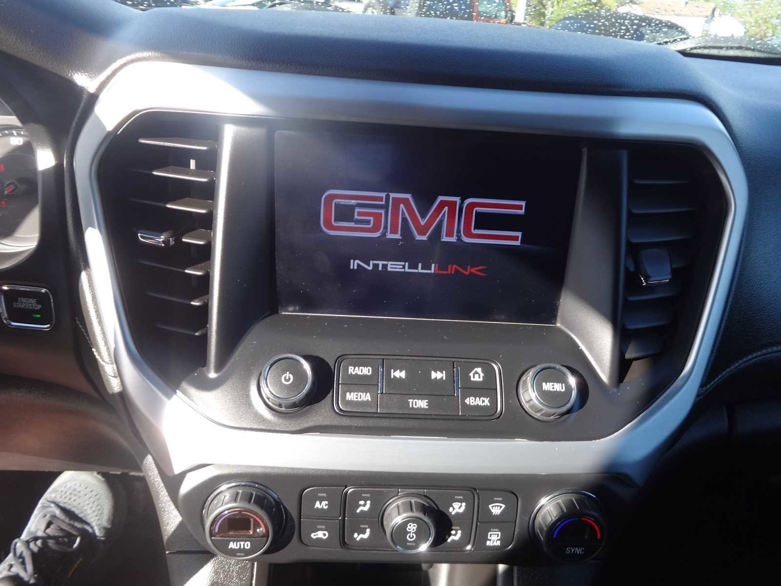 Used 2019 GMC Acadia SLT image 12