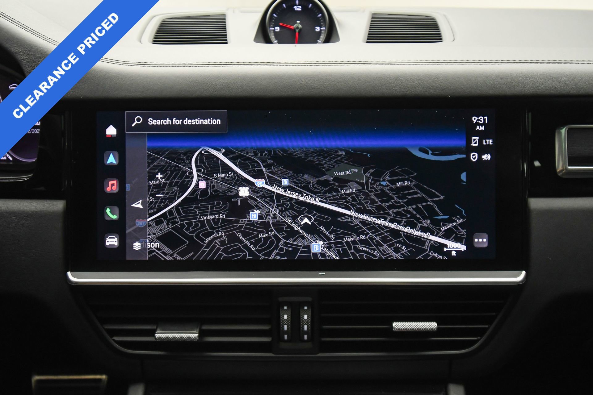 Used 2023 Porsche Cayenne GTS image 40