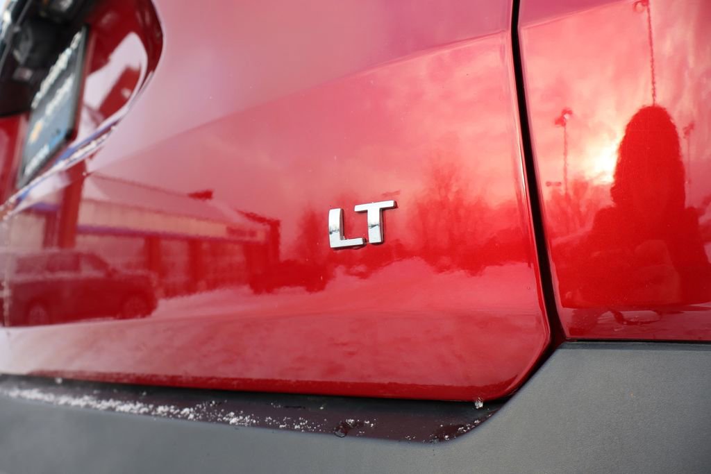 Used 2023 Chevrolet Traverse LT w/ LT Premium Package image 39