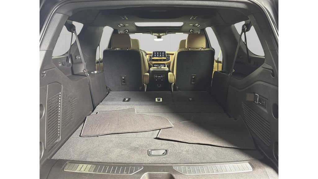 Certified 2021 Chevrolet Suburban Premier w/ Premium Package RWD image 32