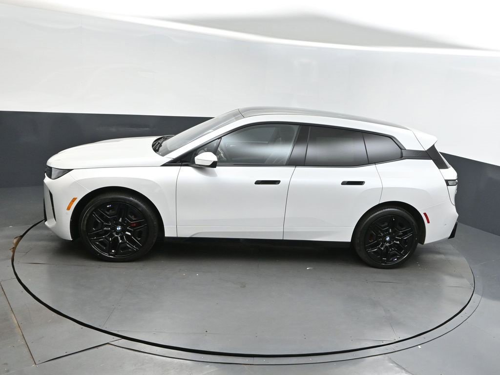 New 2026 BMW iX xDrive60 w/ M Sport Package image 33