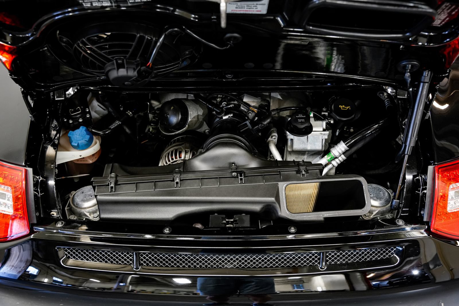 Used 2010 Porsche 911 GT3 RWD image 41