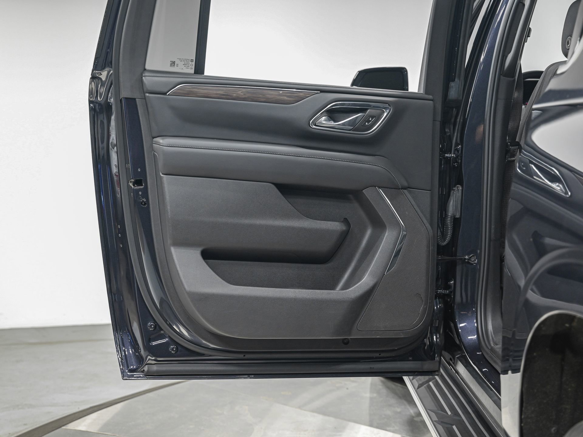 Used 2023 Chevrolet Suburban LS image 26