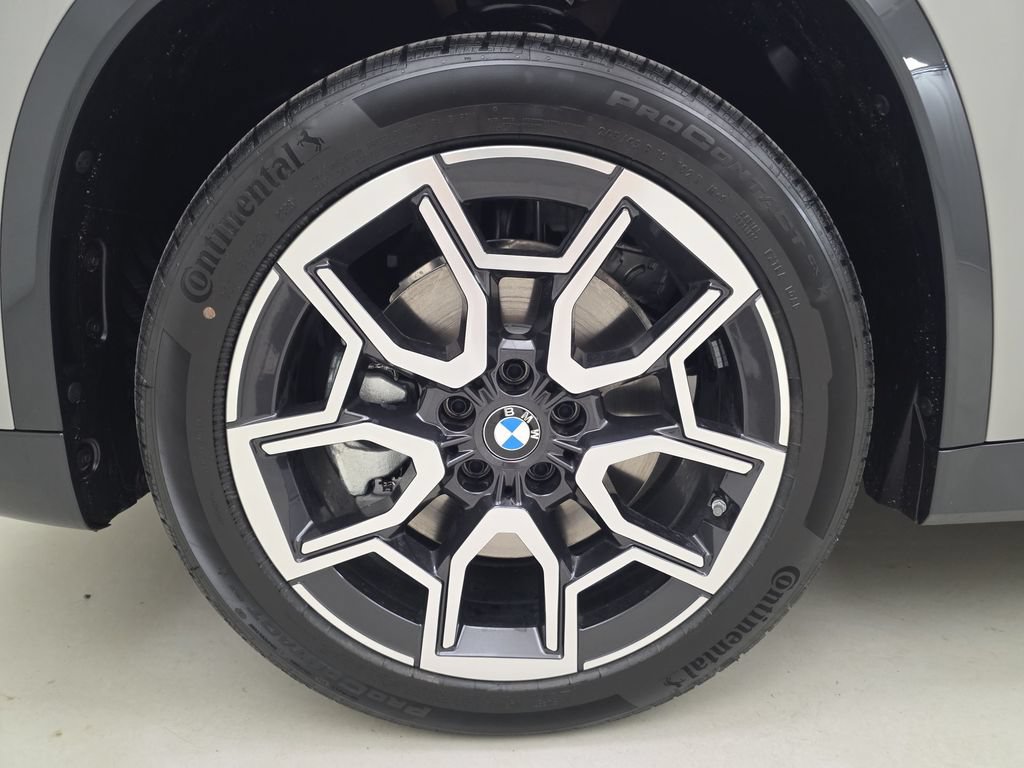 New 2027 BMW X1 xDrive28i w/ Convenience Package AWD/4WD image 12
