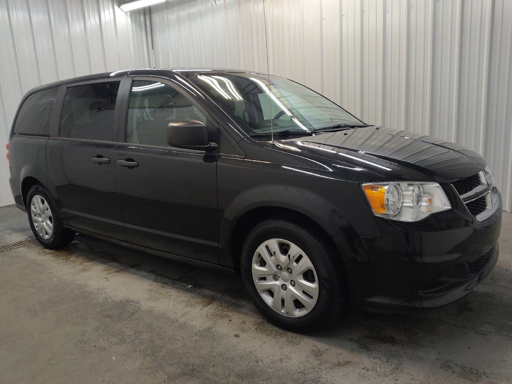 Used 2019 Dodge Grand Caravan SE FWD image 11