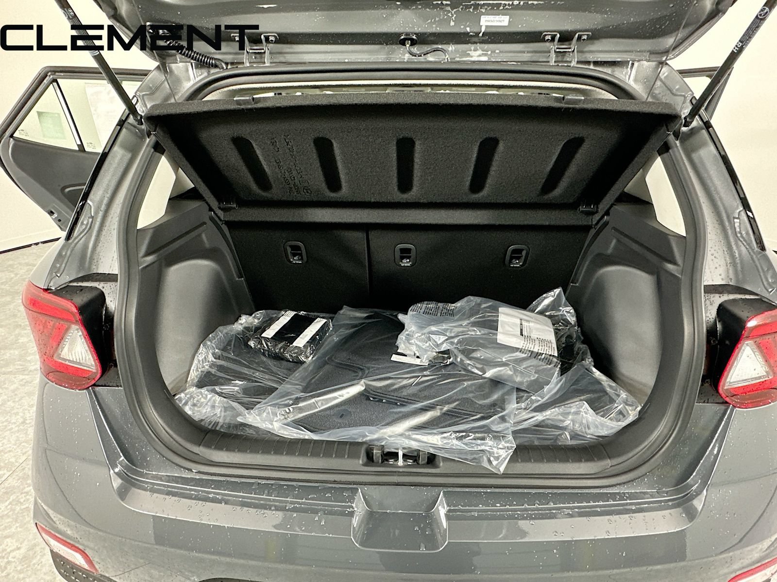 Certified 2026 Hyundai Venue SEL FWD image 11