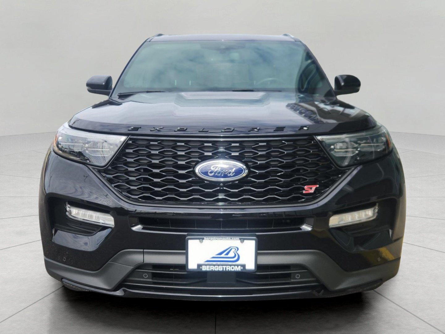Certified 2023 Ford Explorer ST w/ Equipment Group 401A AWD/4WD image 4