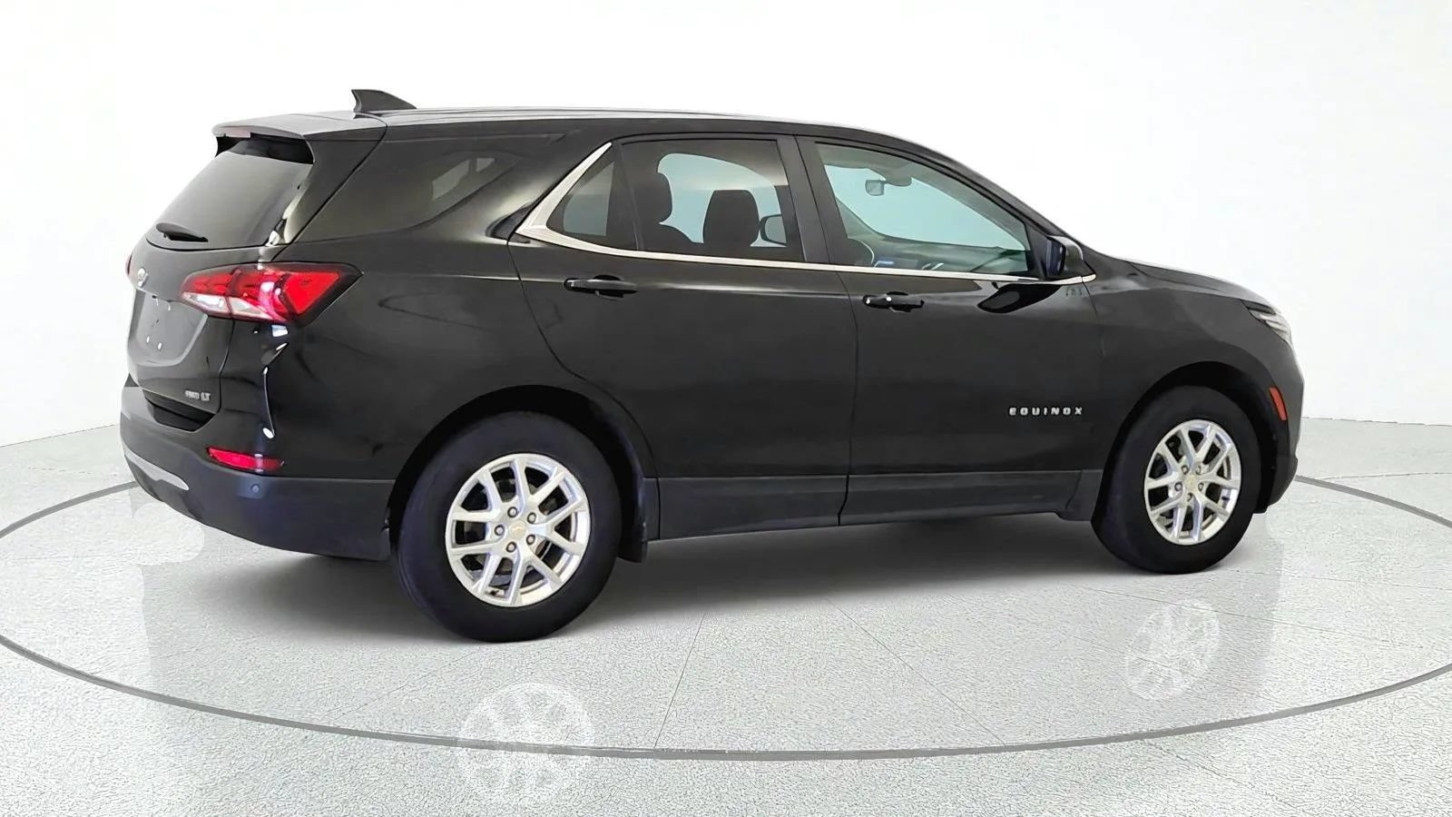 Used 2022 Chevrolet Equinox LT AWD/4WD image 9