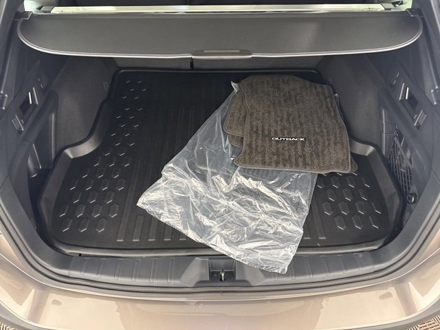 Used 2024 Subaru Outback Premium image 25