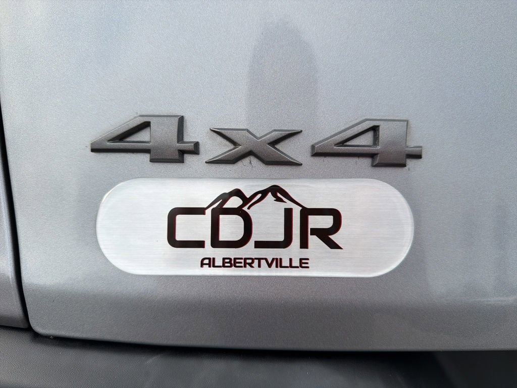 Used 2016 Jeep Cherokee Limited AWD/4WD image 15
