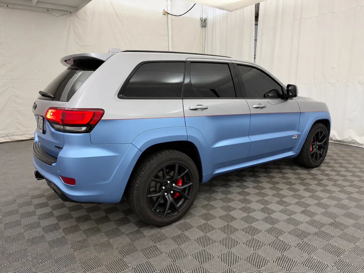 Used 2018 Jeep Grand Cherokee SRT AWD/4WD image 5