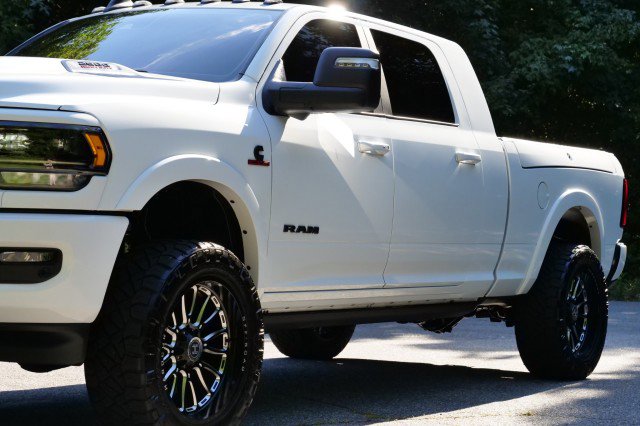 Used 2024 RAM 2500 Limited image 40