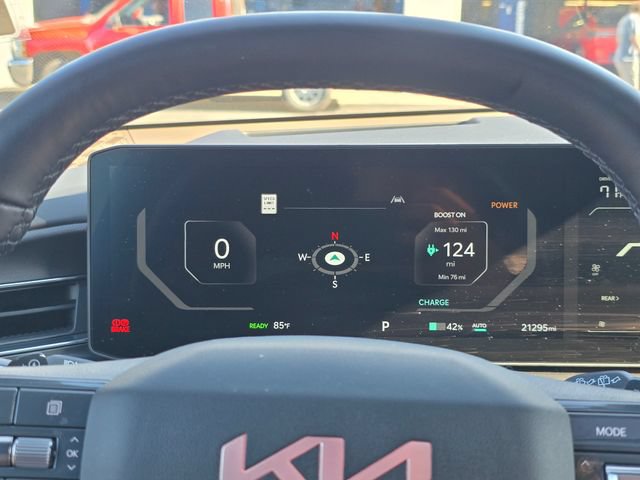 Certified 2024 Kia EV9 GT-Line AWD/4WD image 29