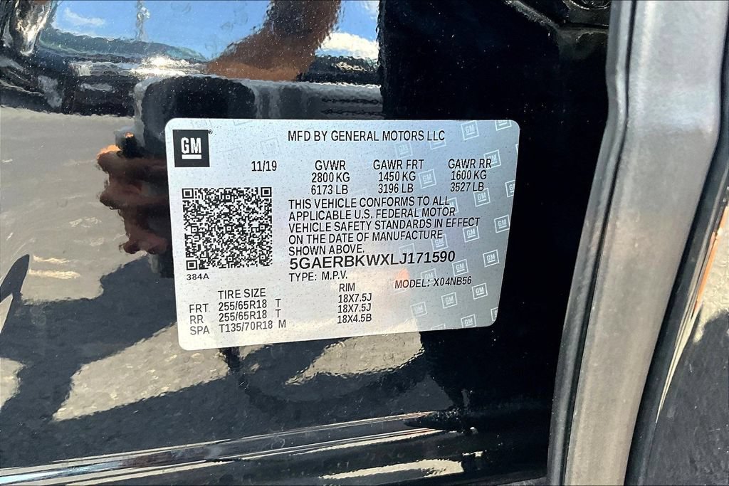 Used 2020 Buick Enclave Essence w/ Sound and Sites Package FWD image 21