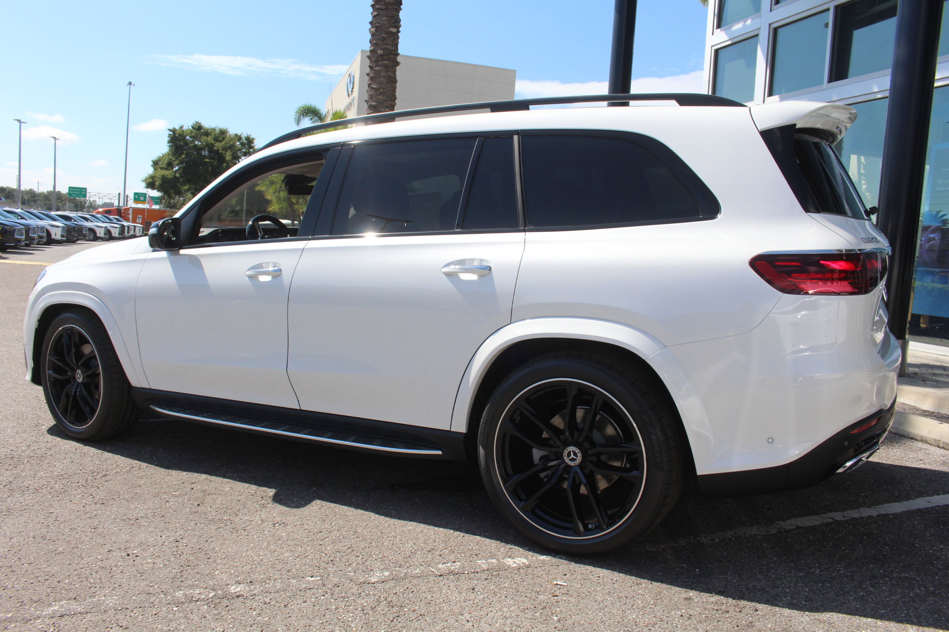 New 2026 Mercedes-Benz GLS 450 4MATIC image 4